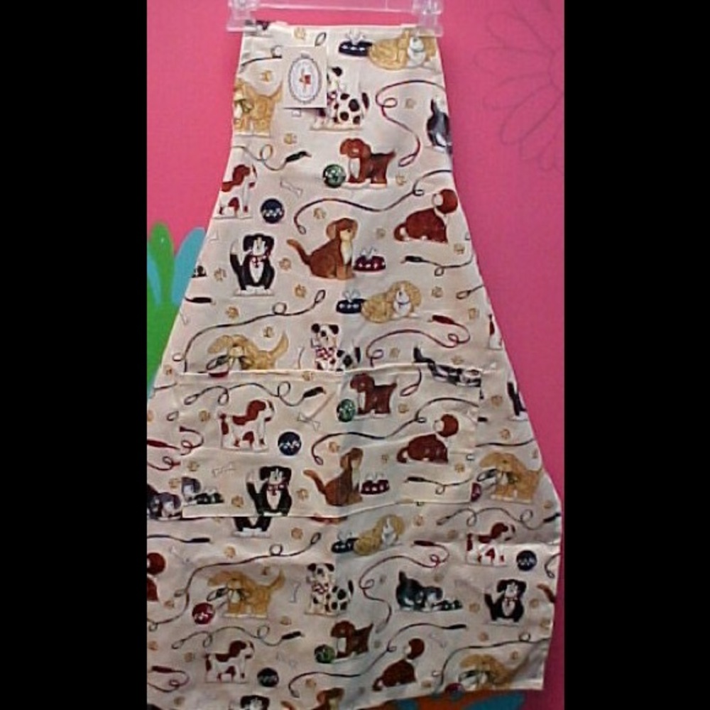 NWT puppy dog kitchen apron last one T7531